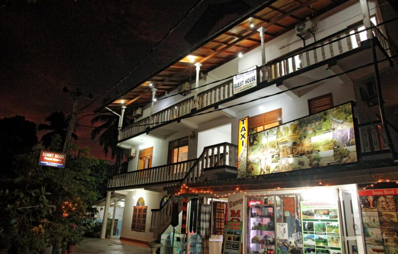ซันนี มู้ด เกสท์เฮาส์ Bed & Breakfast อูนาวาตูนา ภายนอก รูปภาพ