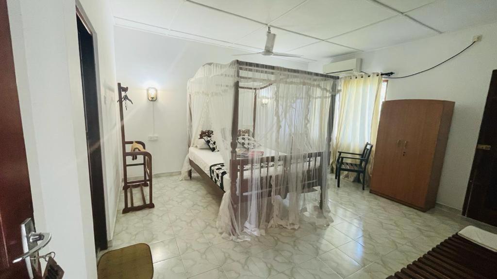 ซันนี มู้ด เกสท์เฮาส์ Bed & Breakfast อูนาวาตูนา ภายนอก รูปภาพ